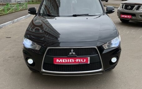 Mitsubishi Outlander III рестайлинг 3, 2011 год, 1 700 000 рублей, 1 фотография