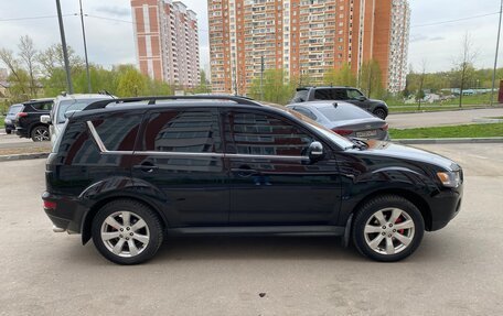 Mitsubishi Outlander III рестайлинг 3, 2011 год, 1 700 000 рублей, 6 фотография