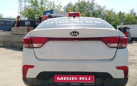 KIA Rio IV, 2018 год, 975 000 рублей, 3 фотография