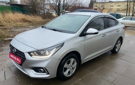 Hyundai Solaris II рестайлинг, 2017 год, 1 150 000 рублей, 4 фотография