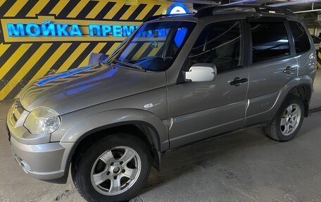 Chevrolet Niva I рестайлинг, 2010 год, 380 000 рублей, 1 фотография