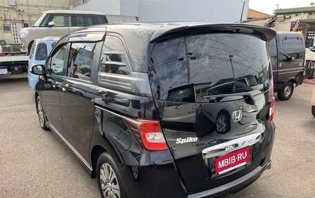 Honda Freed I, 2015 год, 875 000 рублей, 6 фотография