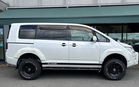 Mitsubishi Delica D:5 I, 2015 год, 2 150 000 рублей, 5 фотография