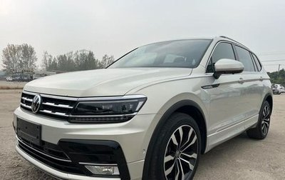 Volkswagen Tiguan II, 2021 год, 3 190 000 рублей, 1 фотография