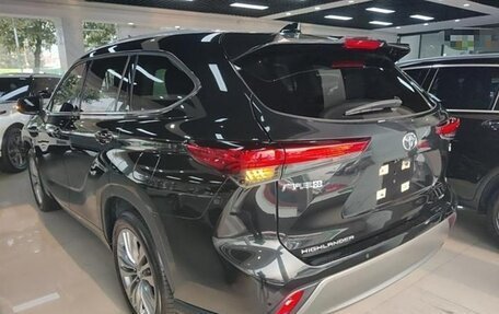 Toyota Highlander, 2022 год, 5 322 000 рублей, 8 фотография