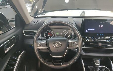 Toyota Highlander, 2022 год, 5 322 000 рублей, 22 фотография