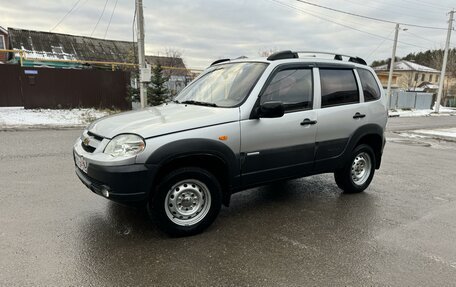 Chevrolet Niva I рестайлинг, 2009 год, 510 000 рублей, 3 фотография