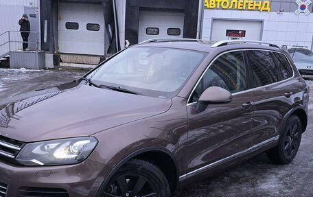 Volkswagen Touareg III, 2012 год, 1 999 999 рублей, 1 фотография