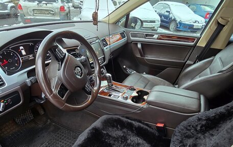 Volkswagen Touareg III, 2012 год, 1 999 999 рублей, 3 фотография