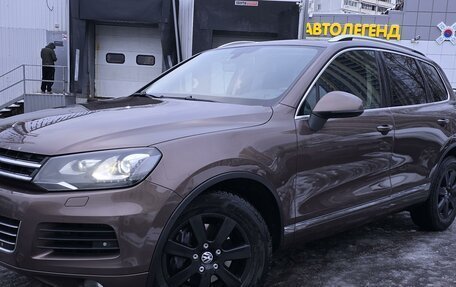 Volkswagen Touareg III, 2012 год, 1 999 999 рублей, 6 фотография