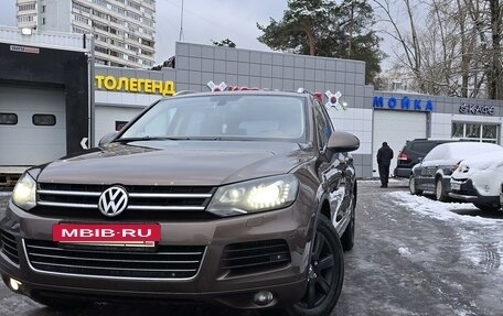 Volkswagen Touareg III, 2012 год, 1 999 999 рублей, 14 фотография