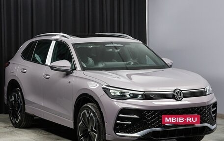 Volkswagen Tiguan II, 2024 год, 6 099 000 рублей, 3 фотография