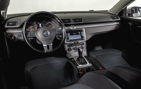 Volkswagen Passat B7, 2014 год, 1 350 000 рублей, 28 фотография