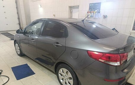 KIA Rio III рестайлинг, 2015 год, 1 250 000 рублей, 5 фотография