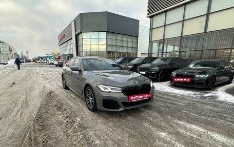 BMW 5 серия, 2021 год, 7 500 000 рублей, 2 фотография