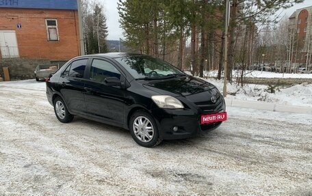 Toyota Yaris III рестайлинг, 2007 год, 645 000 рублей, 3 фотография