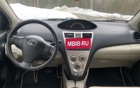 Toyota Yaris III рестайлинг, 2007 год, 645 000 рублей, 8 фотография