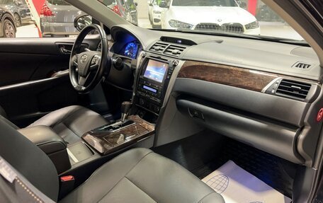 Toyota Camry, 2015 год, 2 347 000 рублей, 16 фотография