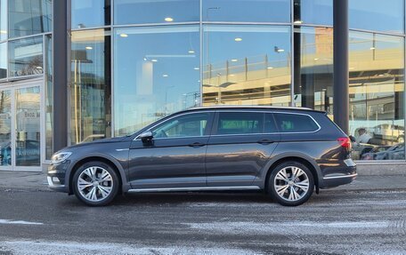 Volkswagen Passat B8 рестайлинг, 2018 год, 3 215 000 рублей, 6 фотография