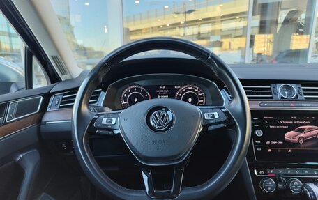 Volkswagen Passat B8 рестайлинг, 2018 год, 3 215 000 рублей, 20 фотография