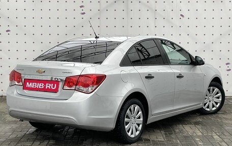 Chevrolet Cruze II, 2011 год, 970 000 рублей, 4 фотография