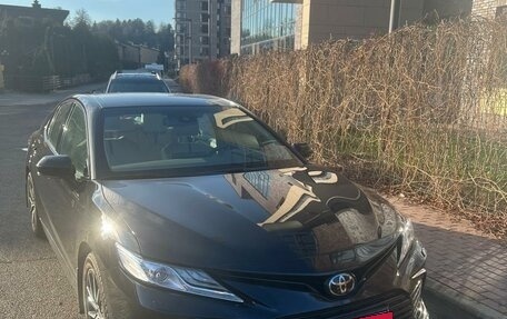 Toyota Camry, 2021 год, 3 750 000 рублей, 5 фотография