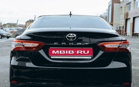 Toyota Camry, 2021 год, 3 750 000 рублей, 3 фотография