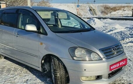 Toyota Ipsum II, 2002 год, 990 000 рублей, 32 фотография