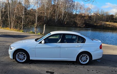 BMW 3 серия, 2011 год, 1 390 000 рублей, 10 фотография