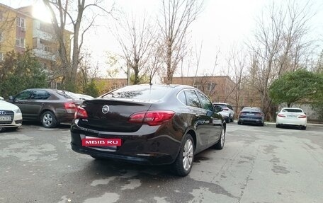 Opel Astra J, 2013 год, 1 230 000 рублей, 9 фотография