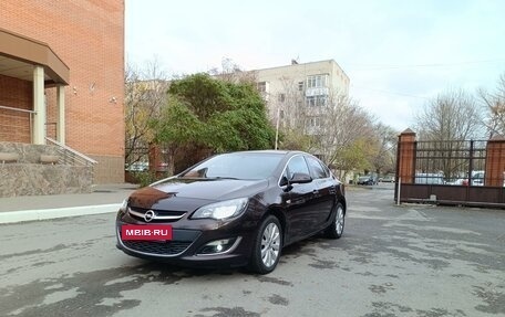 Opel Astra J, 2013 год, 1 230 000 рублей, 11 фотография