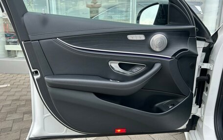 Mercedes-Benz E-Класс, 2019 год, 3 749 000 рублей, 8 фотография