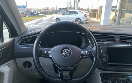 Volkswagen Tiguan II, 2017 год, 2 645 000 рублей, 15 фотография