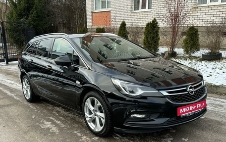 Opel Astra K, 2018 год, 1 670 000 рублей, 3 фотография