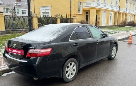 Toyota Camry, 2010 год, 1 620 000 рублей, 6 фотография