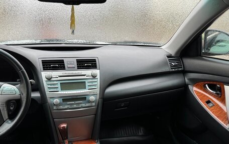 Toyota Camry, 2010 год, 1 620 000 рублей, 9 фотография