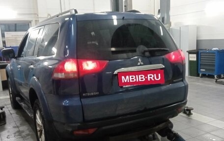 Mitsubishi Pajero Sport II рестайлинг, 2013 год, 1 581 050 рублей, 3 фотография