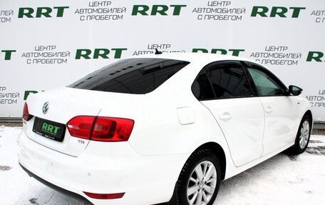 Volkswagen Jetta VI, 2013 год, 1 120 000 рублей, 3 фотография