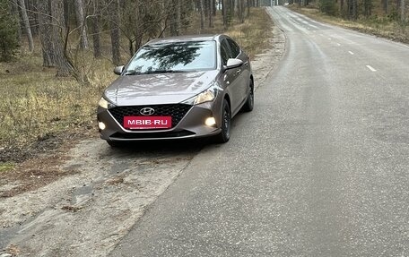 Hyundai Solaris II рестайлинг, 2020 год, 1 620 000 рублей, 4 фотография