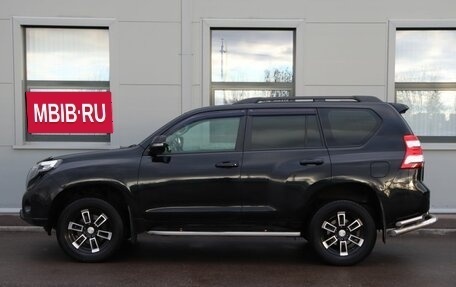 Toyota Land Cruiser Prado 150 рестайлинг 2, 2013 год, 3 107 000 рублей, 8 фотография