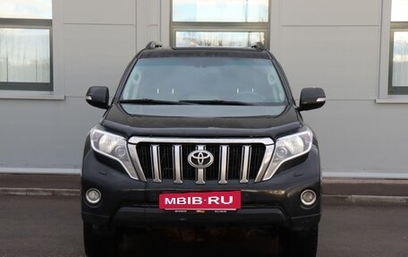 Toyota Land Cruiser Prado 150 рестайлинг 2, 2013 год, 3 107 000 рублей, 2 фотография