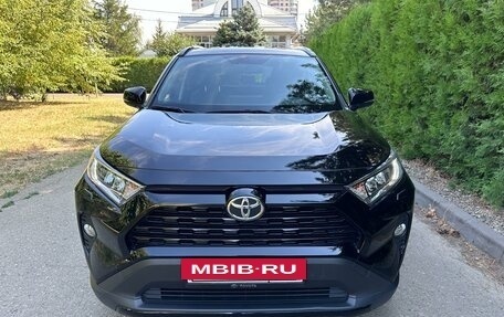 Toyota RAV4, 2021 год, 3 850 000 рублей, 3 фотография