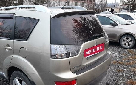 Mitsubishi Outlander III рестайлинг 3, 2008 год, 1 090 000 рублей, 3 фотография