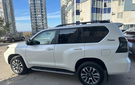 Toyota Land Cruiser Prado 150 рестайлинг 2, 2021 год, 7 500 000 рублей, 11 фотография