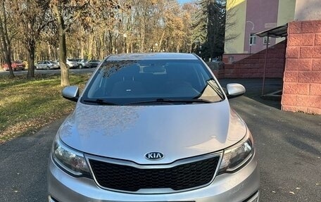 KIA Rio III рестайлинг, 2016 год, 900 000 рублей, 1 фотография