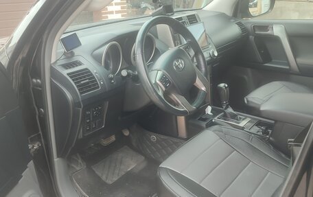 Toyota Land Cruiser Prado 150 рестайлинг 2, 2011 год, 3 200 000 рублей, 6 фотография