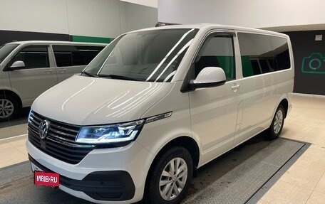 Volkswagen Caravelle T6 рестайлинг, 2021 год, 5 750 000 рублей, 4 фотография