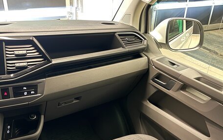 Volkswagen Caravelle T6 рестайлинг, 2021 год, 5 750 000 рублей, 15 фотография