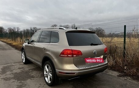 Volkswagen Touareg III, 2015 год, 3 350 000 рублей, 3 фотография