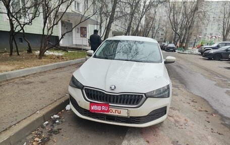 Skoda Rapid II, 2021 год, 1 380 000 рублей, 9 фотография